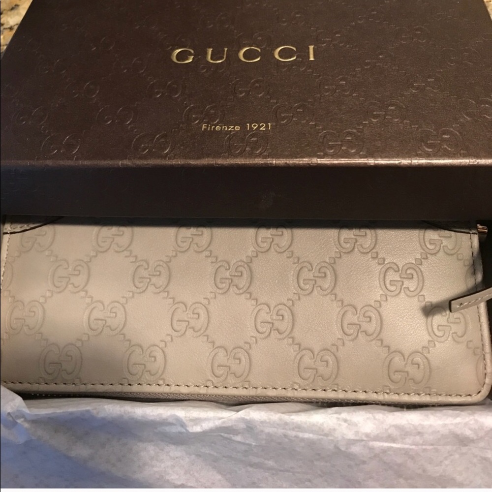 Brand new with tags Gucci wallet